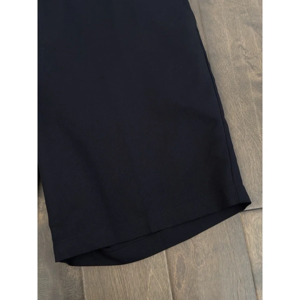 Haggar Men Navy Blue Shorts Size 42W Expandable Waist Stretch 9.5